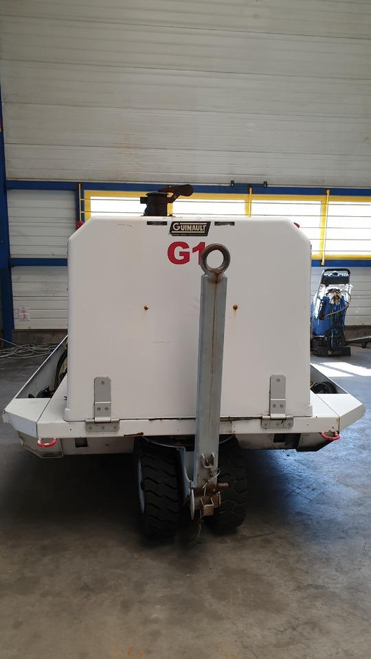 GUINAULT GPU GA120KvA+28DV - Virszemes elektrobarošanas avots: foto 2 GUINAULT GPU GA120KvA+28DV - Virszemes elektrobarošanas avots: foto 2