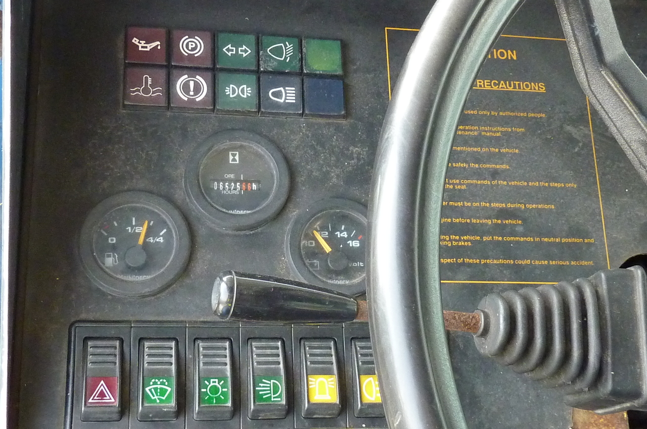 SOVAM Passenger Stairs 1.9 SPS - Pasažieru kāpnes: foto 3 SOVAM Passenger Stairs 1.9 SPS - Pasažieru kāpnes: foto 3