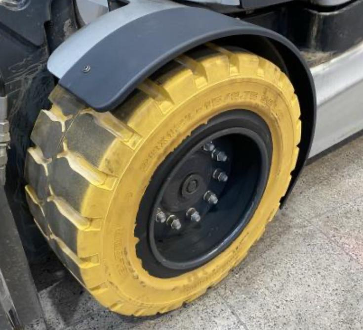 STILL RX 60-50 - Elektroiekrāvējs: foto 4 STILL RX 60-50 - Elektroiekrāvējs: foto 4