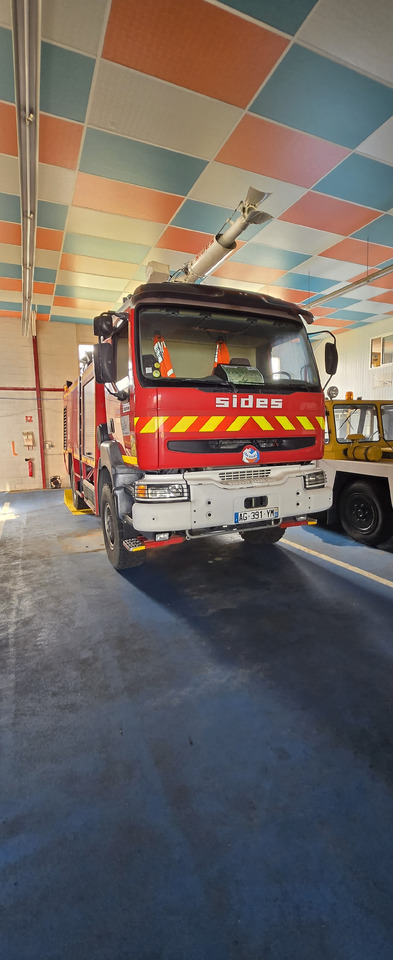 Sides - Ugunsdzēsēju mašīna: foto 1 Sides - Ugunsdzēsēju mašīna: foto 1