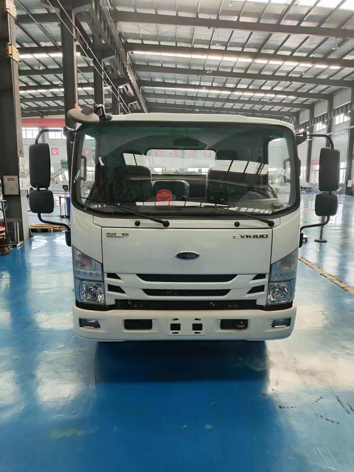 Toilet truck ISUZU - Tualešu apkalpošanas iekārta: foto 3 Toilet truck ISUZU - Tualešu apkalpošanas iekārta: foto 3