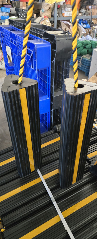 AirBusiness GSE aircraft shocks - Zemes apkalpošanas iekārtas: foto 2 AirBusiness GSE aircraft shocks - Zemes apkalpošanas iekārtas: foto 2