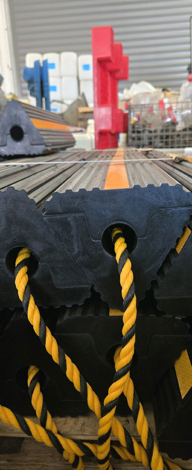 AirBusiness GSE aircraft shocks - Zemes apkalpošanas iekārtas: foto 3 AirBusiness GSE aircraft shocks - Zemes apkalpošanas iekārtas: foto 3