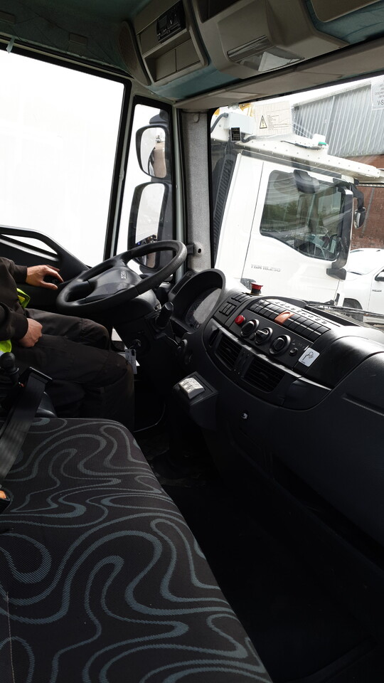 Mallaghan Water truck WSU 3000 on IVECO - Zemes apkalpošanas iekārtas: foto 3 Mallaghan Water truck WSU 3000 on IVECO - Zemes apkalpošanas iekārtas: foto 3