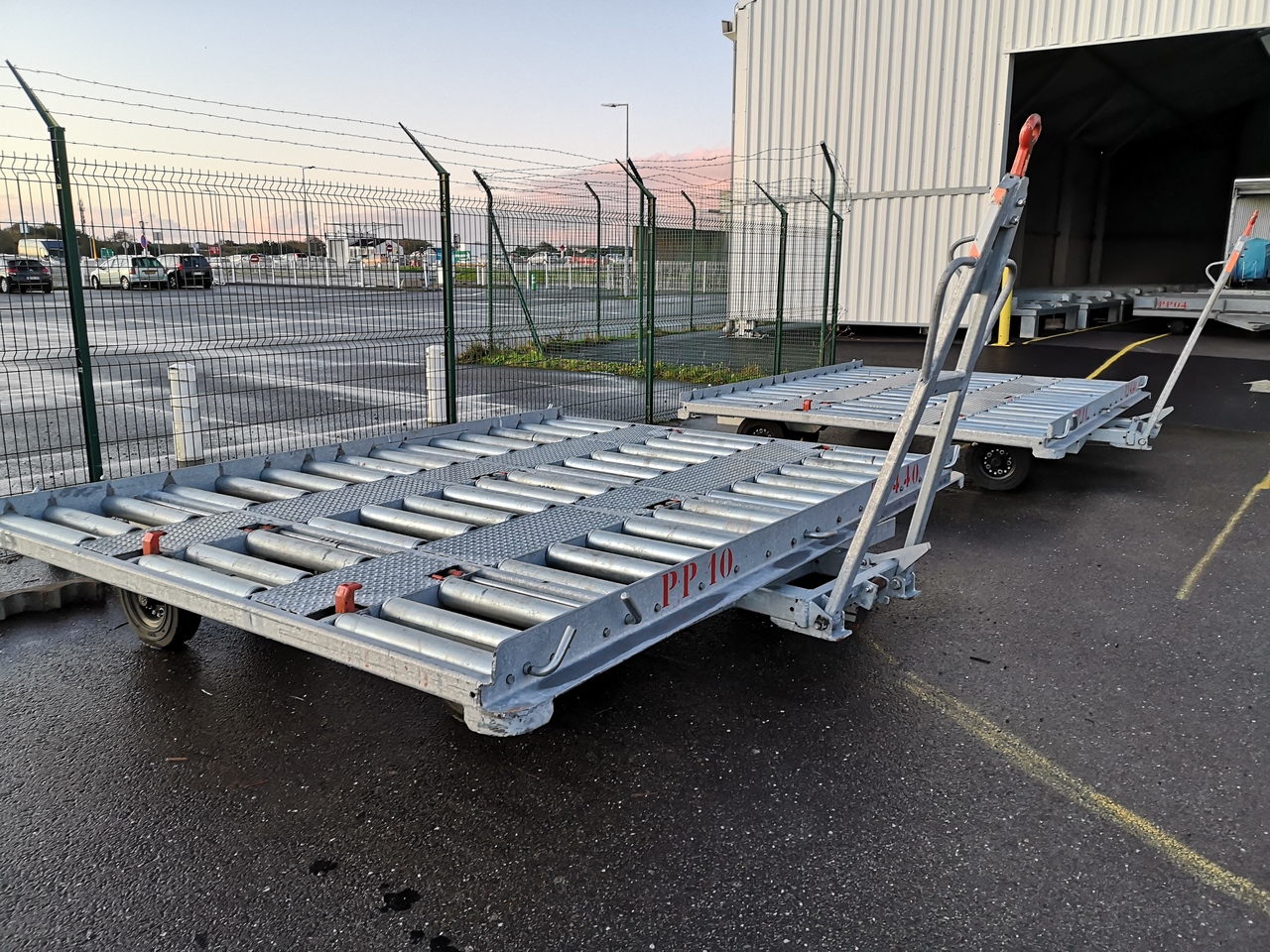 Miloco Cargo Pallet Dollies - Zemes apkalpošanas iekārtas: foto 3 Miloco Cargo Pallet Dollies - Zemes apkalpošanas iekārtas: foto 3