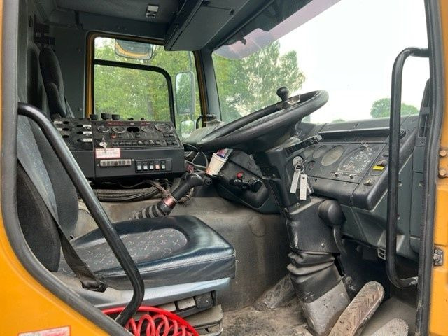 DAF CF 65 FA65.210 CF Right Hand Drive - Šasija kravas automašīna: foto 4 DAF CF 65 FA65.210 CF Right Hand Drive - Šasija kravas automašīna: foto 4