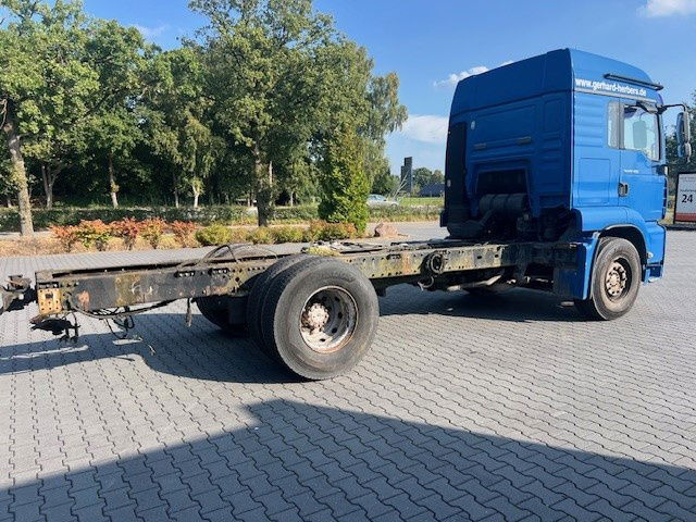 MAN TGA 18.480 MAN TGA 18.480 - Šasija kravas automašīna: foto 3 MAN TGA 18.480 MAN TGA 18.480 - Šasija kravas automašīna: foto 3