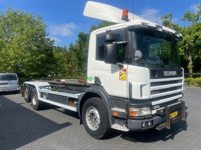 Scania P114-380 - Konteineru vedējs/ Kravas automašīna ar noņemamā virsbūve: foto 2 Scania P114-380 - Konteineru vedējs/ Kravas automašīna ar noņemamā virsbūve: foto 2