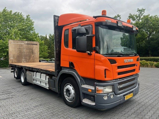 Scania P340 6x2 - Bortu kravas automašīna/ Platforma: foto 2 Scania P340 6x2 - Bortu kravas automašīna/ Platforma: foto 2