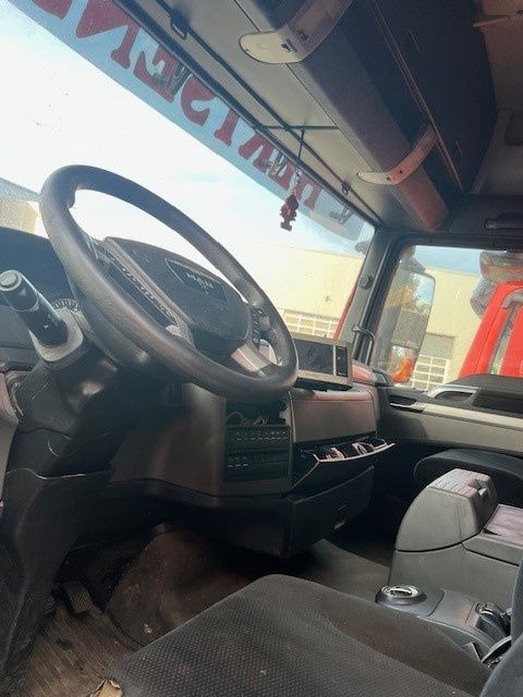MAN TGX 18.440 .440 Euro5 - Vilcējs: foto 5 MAN TGX 18.440 .440 Euro5 - Vilcējs: foto 5