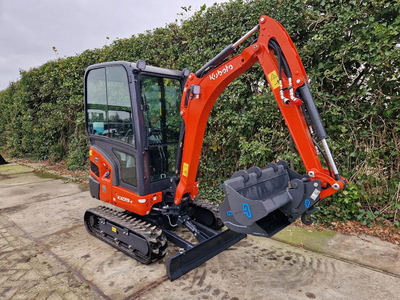 Kubota KX019-4 Hi-spec (NIEUW) - Mini-ekskavators: foto 3 Kubota KX019-4 Hi-spec (NIEUW) - Mini-ekskavators: foto 3