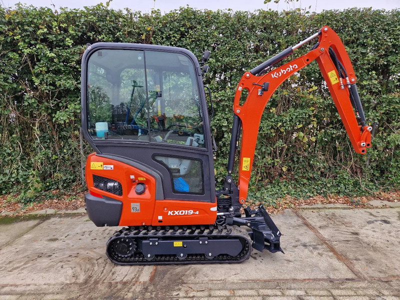 Kubota KX019-4 Hi-spec (NIEUW) - Mini-ekskavators: foto 2 Kubota KX019-4 Hi-spec (NIEUW) - Mini-ekskavators: foto 2
