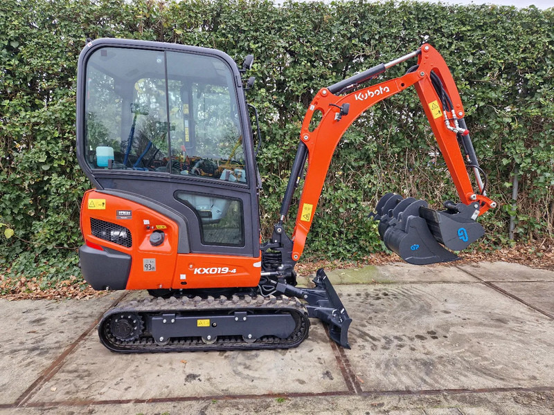 Kubota KX019-4 Hi-spec (NIEUW) - Mini-ekskavators: foto 2 Kubota KX019-4 Hi-spec (NIEUW) - Mini-ekskavators: foto 2