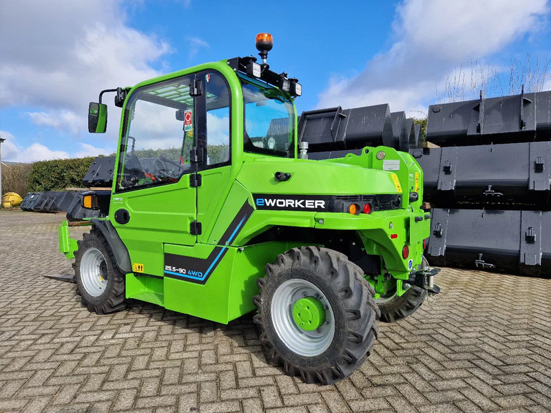 Merlo E-Worker 25.5-90 4x4 - Teleskopiskais iekrāvējs: foto 4 Merlo E-Worker 25.5-90 4x4 - Teleskopiskais iekrāvējs: foto 4