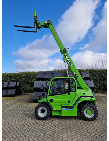 Merlo E-Worker 25.5-90 4x4 - Teleskopiskais iekrāvējs: foto 5 Merlo E-Worker 25.5-90 4x4 - Teleskopiskais iekrāvējs: foto 5