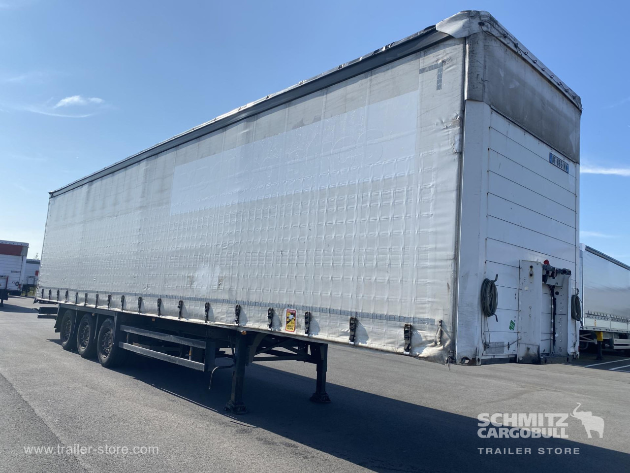 SCHMITZ Curtainsider Mega - Tenta puspiekabe: foto 1 SCHMITZ Curtainsider Mega - Tenta puspiekabe: foto 1