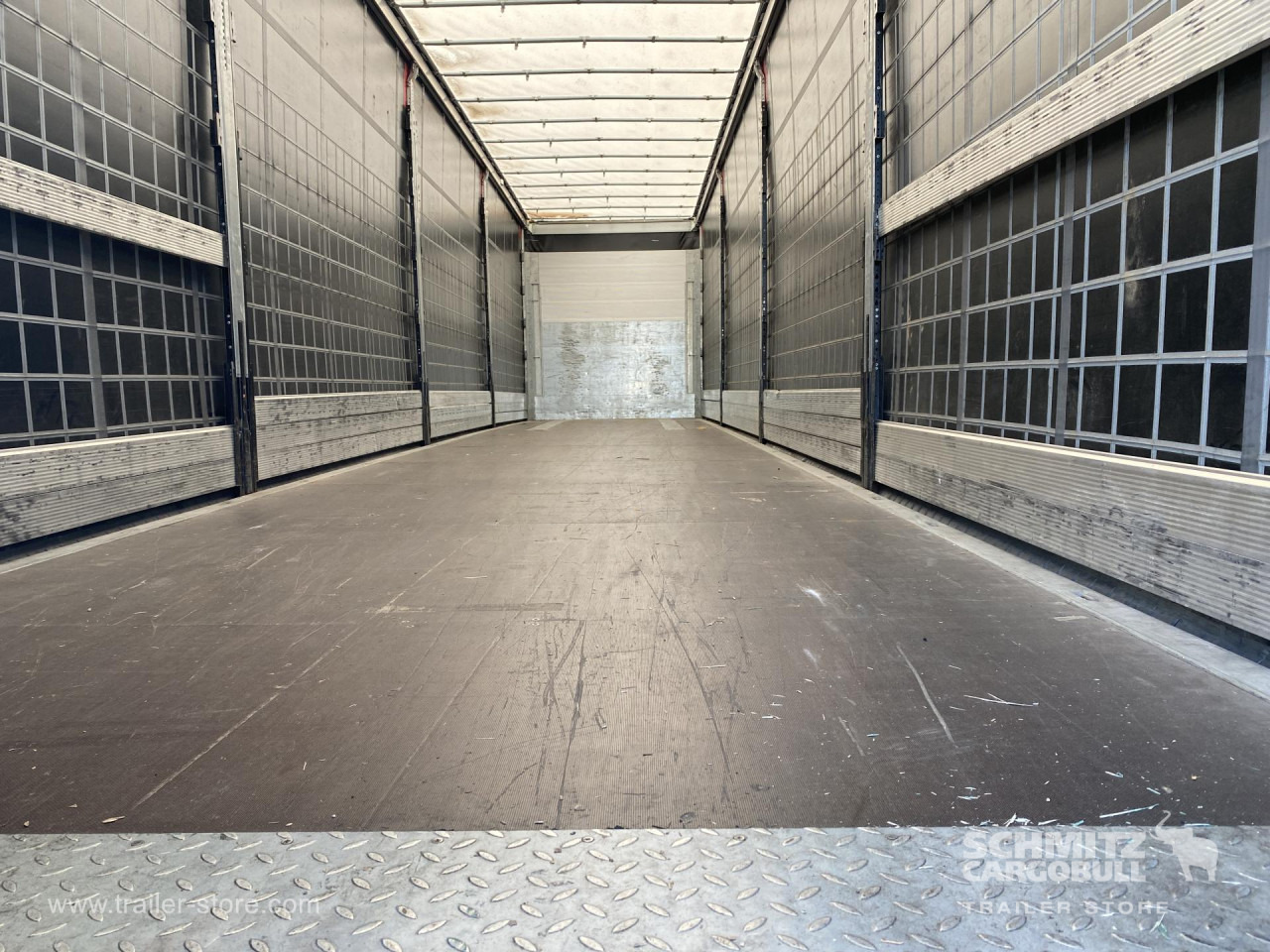 SCHMITZ Curtainsider Standard - Tenta puspiekabe: foto 5 SCHMITZ Curtainsider Standard - Tenta puspiekabe: foto 5
