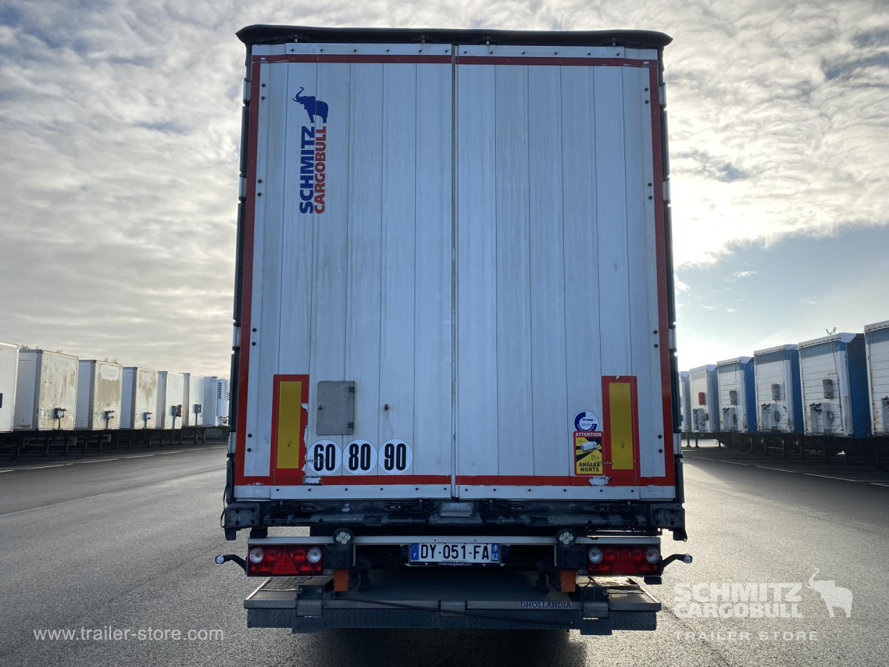 SCHMITZ Curtainsider Standard Taillift - Tenta puspiekabe: foto 2 SCHMITZ Curtainsider Standard Taillift - Tenta puspiekabe: foto 2