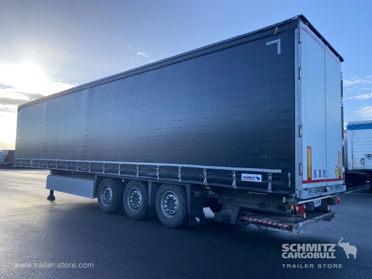 SCHMITZ Curtainsider Standard Taillift - Tenta puspiekabe: foto 5 SCHMITZ Curtainsider Standard Taillift - Tenta puspiekabe: foto 5