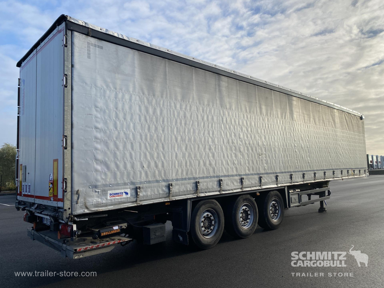 SCHMITZ Curtainsider Standard Taillift - Tenta puspiekabe: foto 4 SCHMITZ Curtainsider Standard Taillift - Tenta puspiekabe: foto 4