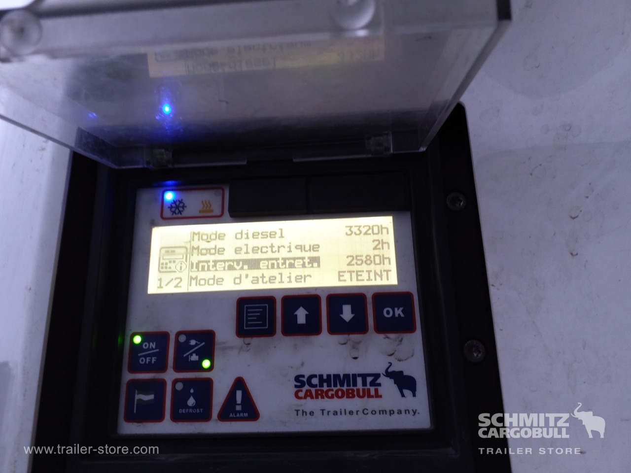 SCHMITZ Reefer Standard - Puspiekabe izotermiskais: foto 4 SCHMITZ Reefer Standard - Puspiekabe izotermiskais: foto 4