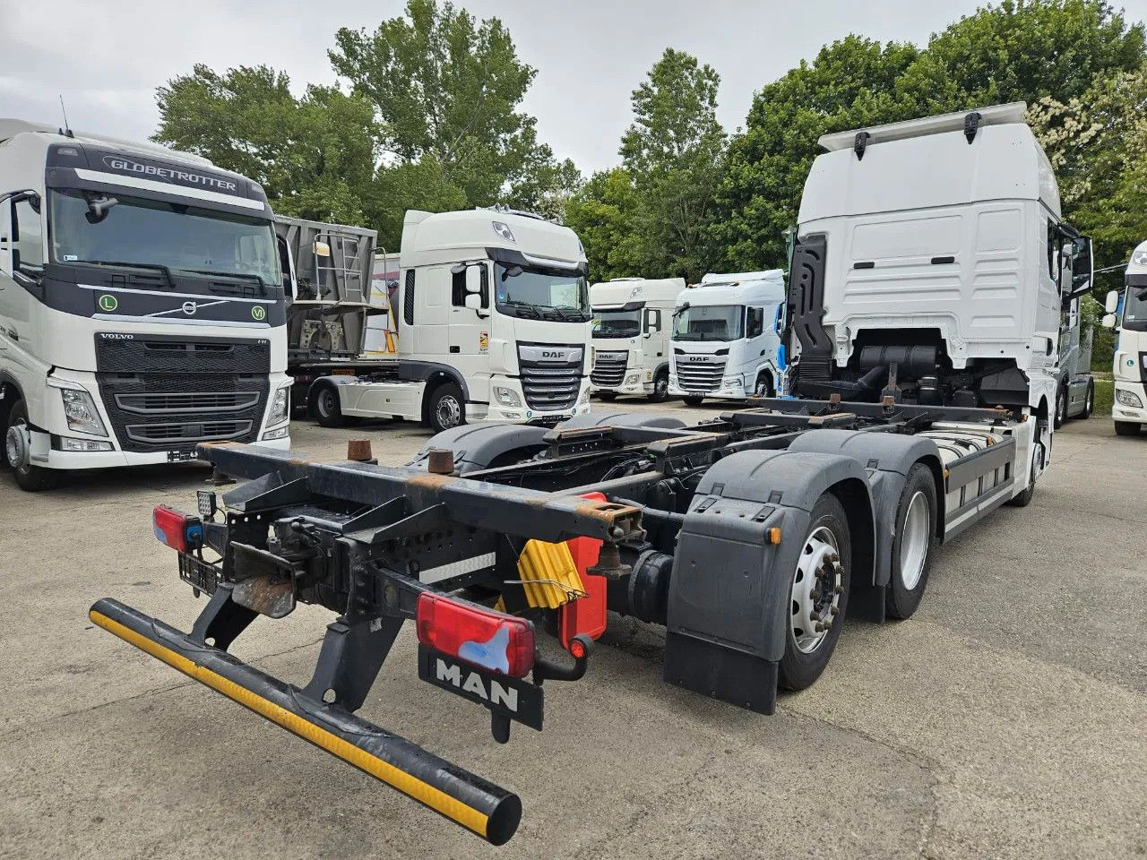MAN TGX 26.470 XXL BDF 6x2 2 units, NAVI, Lift Axle - Konteineru vedējs/ Kravas automašīna ar noņemamā virsbūve: foto 4 MAN TGX 26.470 XXL BDF 6x2 2 units, NAVI, Lift Axle - Konteineru vedējs/ Kravas automašīna ar noņemamā virsbūve: foto 4