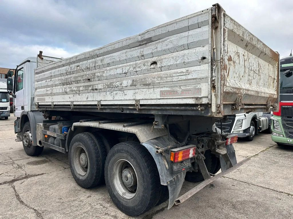 Mercedes-Benz Actros 3341 3 sided Tipper, 6x4, Euro 3, - Kravas automašīna pašizgāzējs: foto 4 Mercedes-Benz Actros 3341 3 sided Tipper, 6x4, Euro 3, - Kravas automašīna pašizgāzējs: foto 4