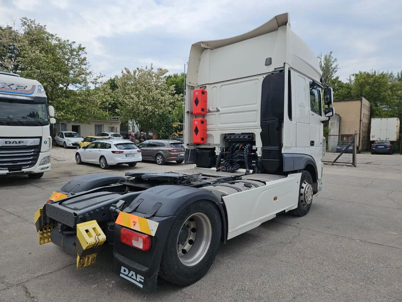 DAF XF 480 SSC Full Spoiler Alloy wheels Standklima - Vilcējs: foto 3 DAF XF 480 SSC Full Spoiler Alloy wheels Standklima - Vilcējs: foto 3