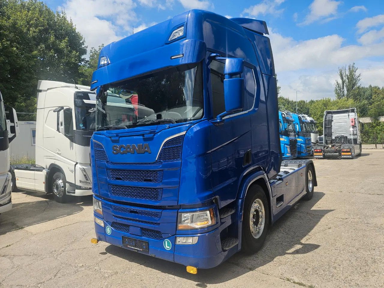 Scania R410 Standard - Full Spoiler - Retarder - Alloy - Vilcējs: foto 1 Scania R410 Standard - Full Spoiler - Retarder - Alloy - Vilcējs: foto 1