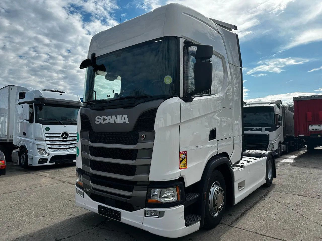 Scania S450 Standard-Digital Display, StandKlima, Retar - Vilcējs: foto 1 Scania S450 Standard-Digital Display, StandKlima, Retar - Vilcējs: foto 1