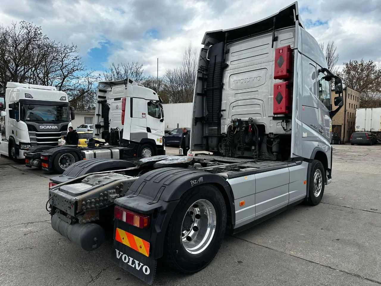 Volvo FH 500 ADR, I-Park, Alloy w. Leather seats, TV s - Vilcējs: foto 4 Volvo FH 500 ADR, I-Park, Alloy w. Leather seats, TV s - Vilcējs: foto 4