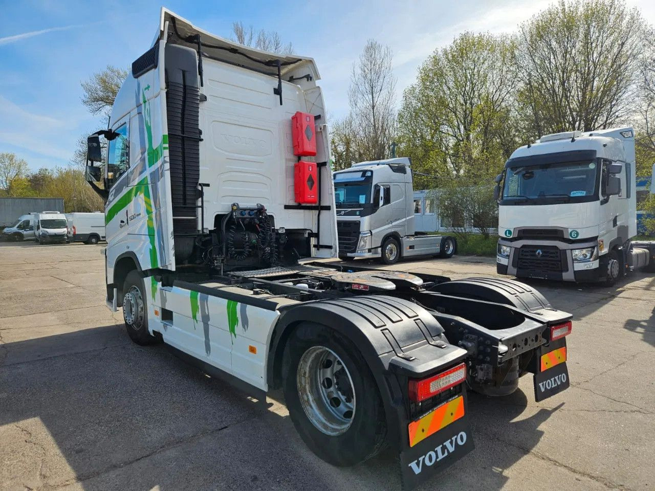 Volvo FH 500 Globe - Standard - Vilcējs: foto 4 Volvo FH 500 Globe - Standard - Vilcējs: foto 4