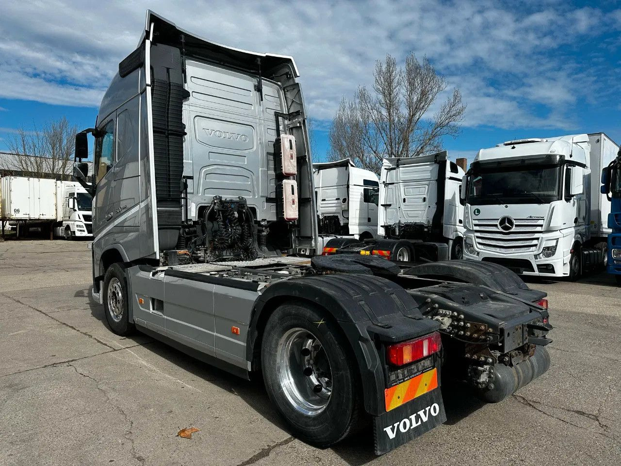 Volvo FH 500 Standard, I Park, ACC, DAS-1 Unit - Vilcējs: foto 4 Volvo FH 500 Standard, I Park, ACC, DAS-1 Unit - Vilcējs: foto 4