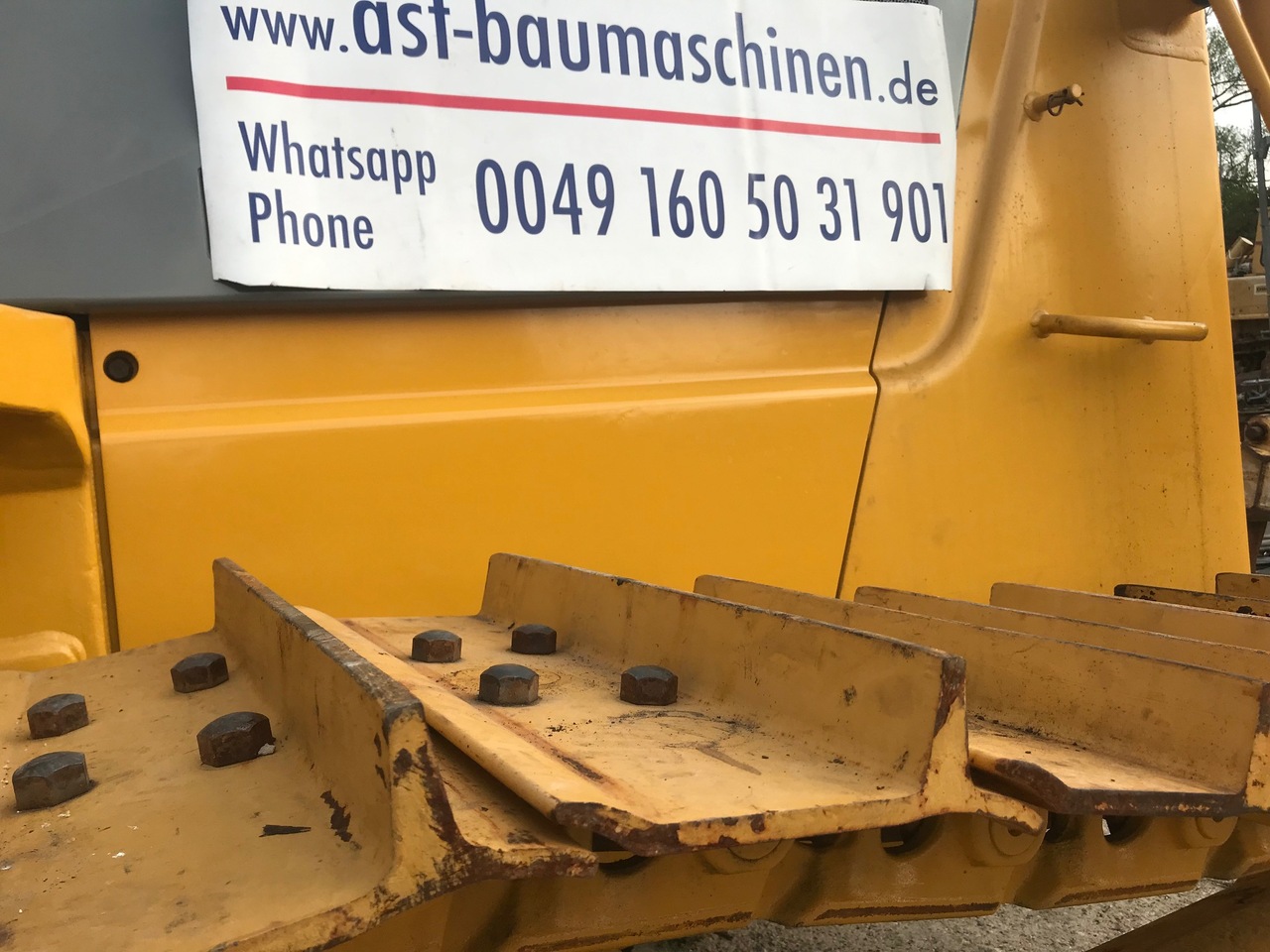 KOMATSU D65EX-12 mit Ripperventil - Buldozers: foto 2 KOMATSU D65EX-12 mit Ripperventil - Buldozers: foto 2