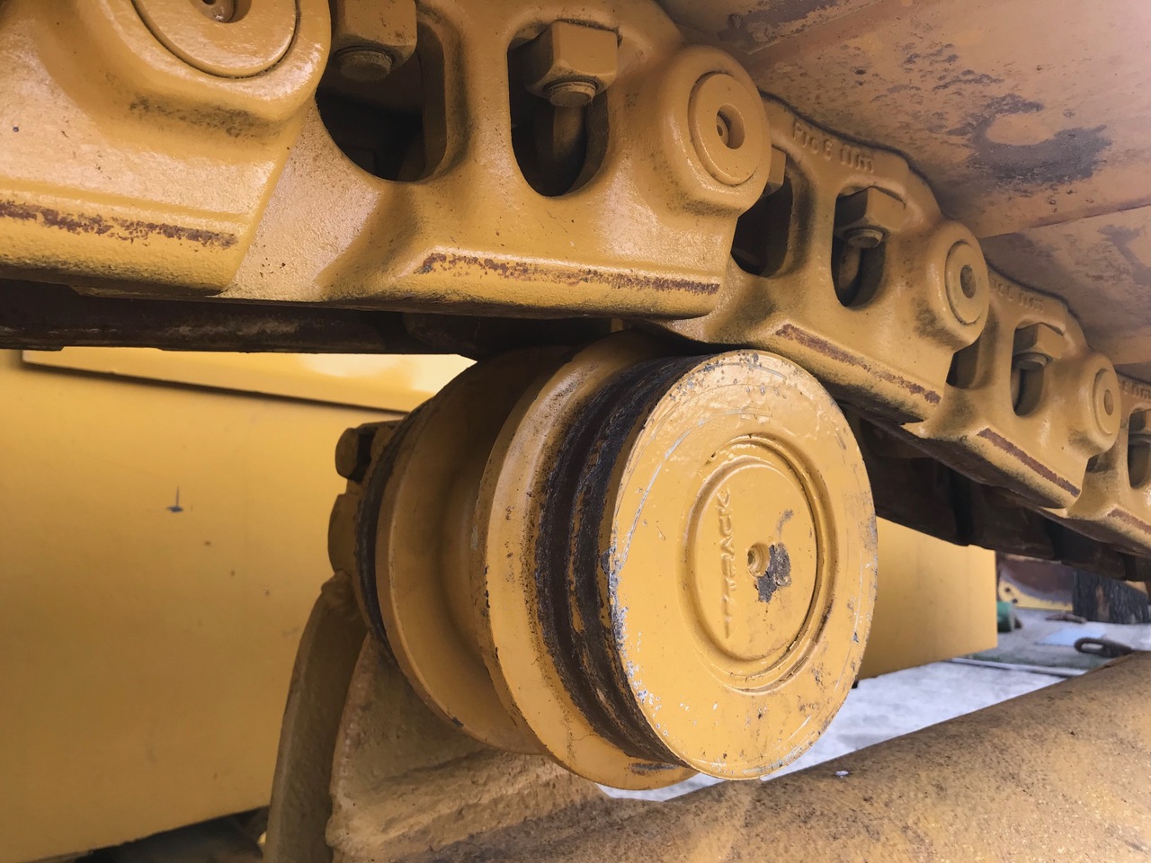 KOMATSU D65EX-12 mit Ripperventil - Buldozers: foto 3 KOMATSU D65EX-12 mit Ripperventil - Buldozers: foto 3