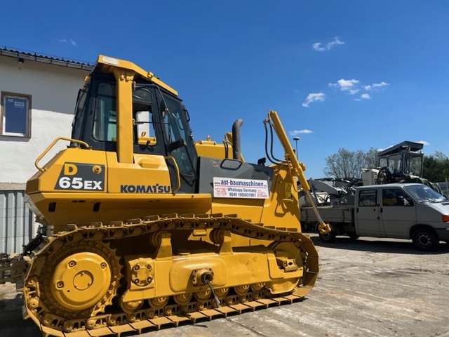 KOMATSU D65EX12 mit Ripperventil - Buldozers: foto 2 KOMATSU D65EX12 mit Ripperventil - Buldozers: foto 2