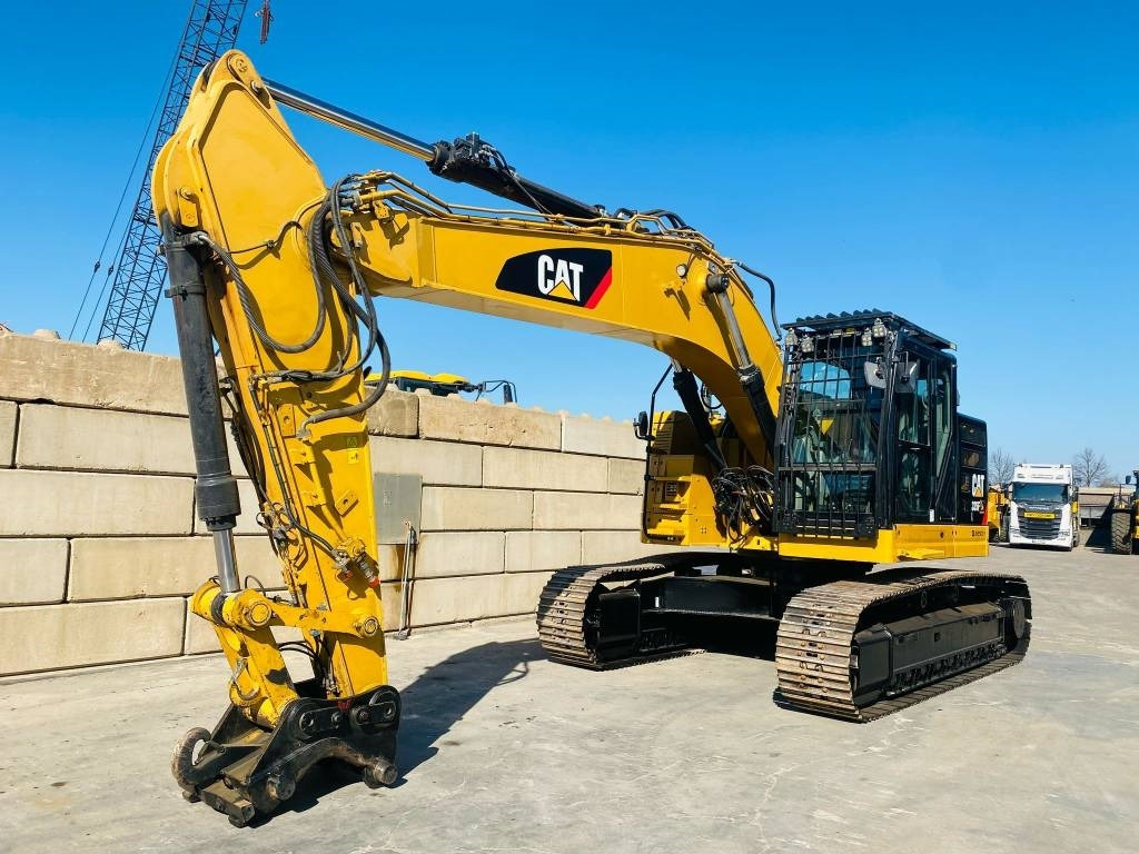 CAT 335 F L CR - Kāpurķēžu ekskavators: foto 3 CAT 335 F L CR - Kāpurķēžu ekskavators: foto 3