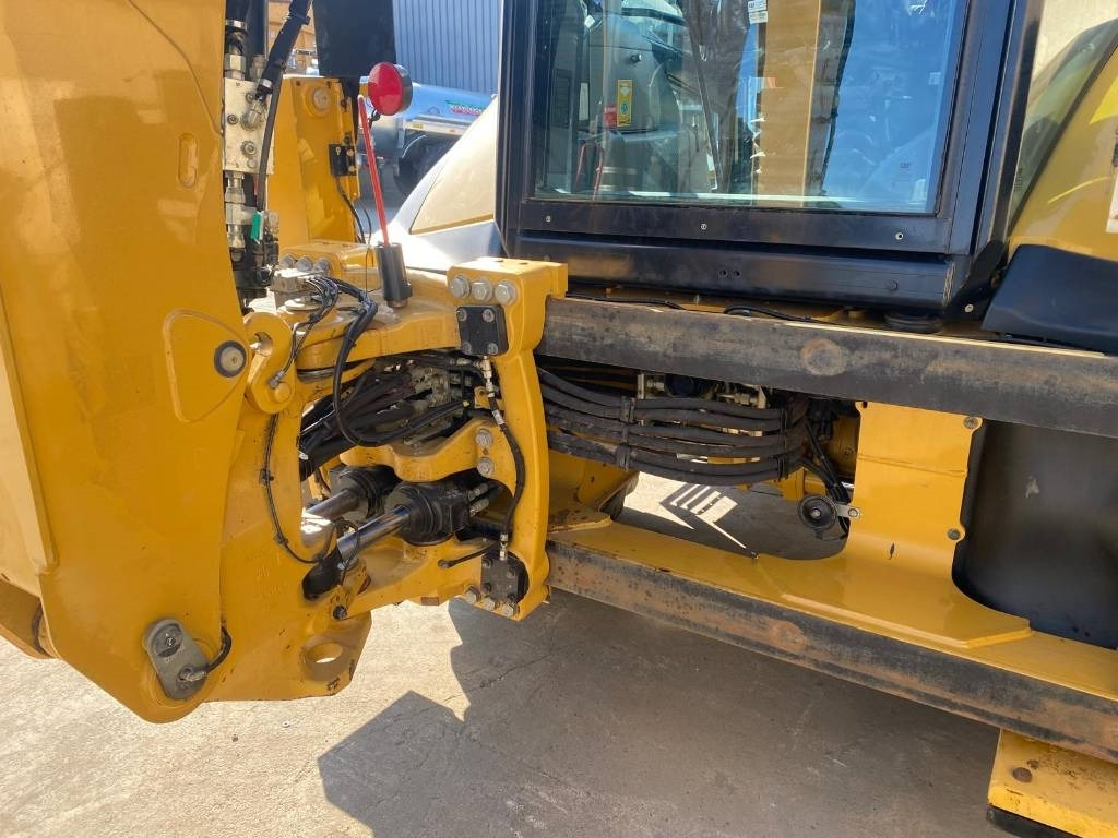 Ekskavators-iekrāvējs CAT 444 4x4: foto 11