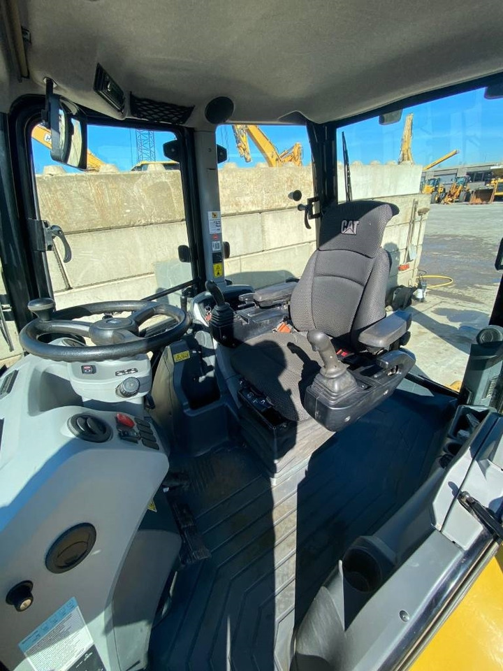 Ekskavators-iekrāvējs CAT 444 4x4: foto 7