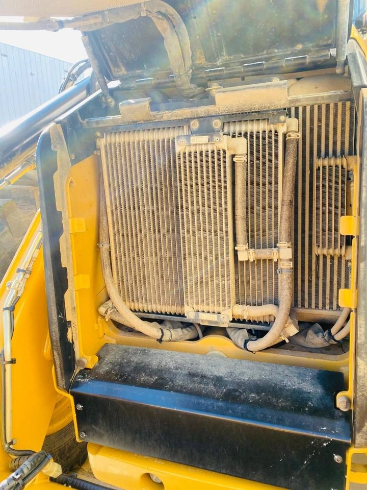 Ekskavators-iekrāvējs CAT 444 4x4: foto 13