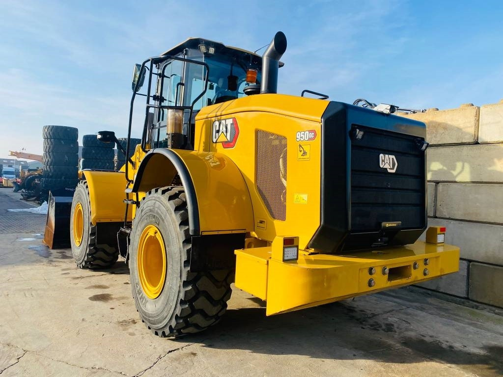 CAT 950 GC - Riteņu iekrāvējs: foto 4 CAT 950 GC - Riteņu iekrāvējs: foto 4
