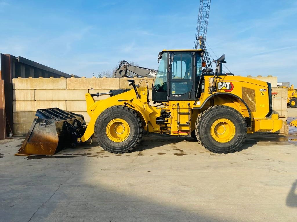 CAT 950 GC - Riteņu iekrāvējs: foto 1 CAT 950 GC - Riteņu iekrāvējs: foto 1