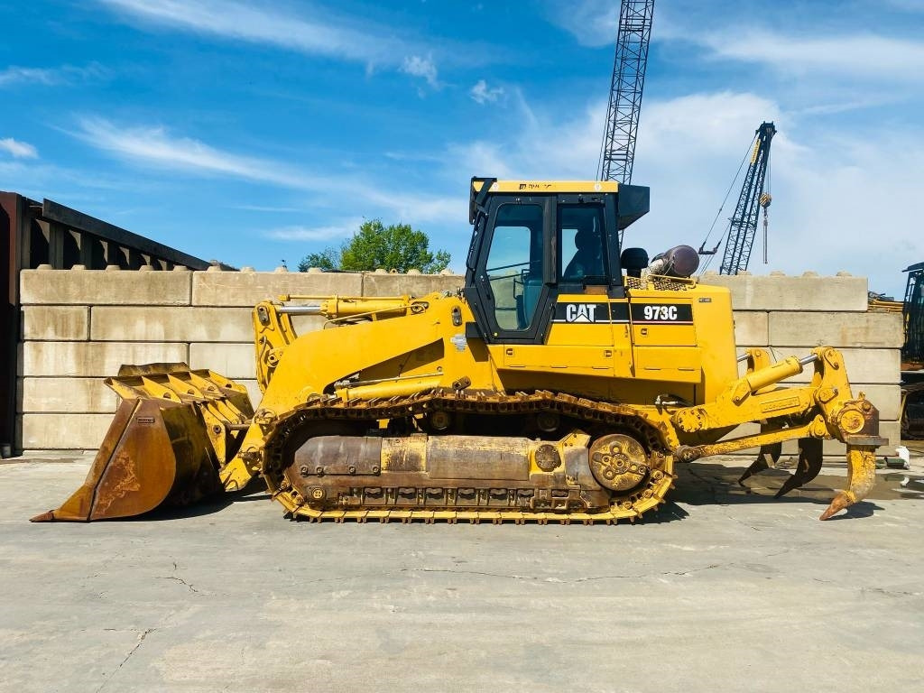 CAT 973 C - Kāpurķēžu iekrāvējs: foto 1 CAT 973 C - Kāpurķēžu iekrāvējs: foto 1