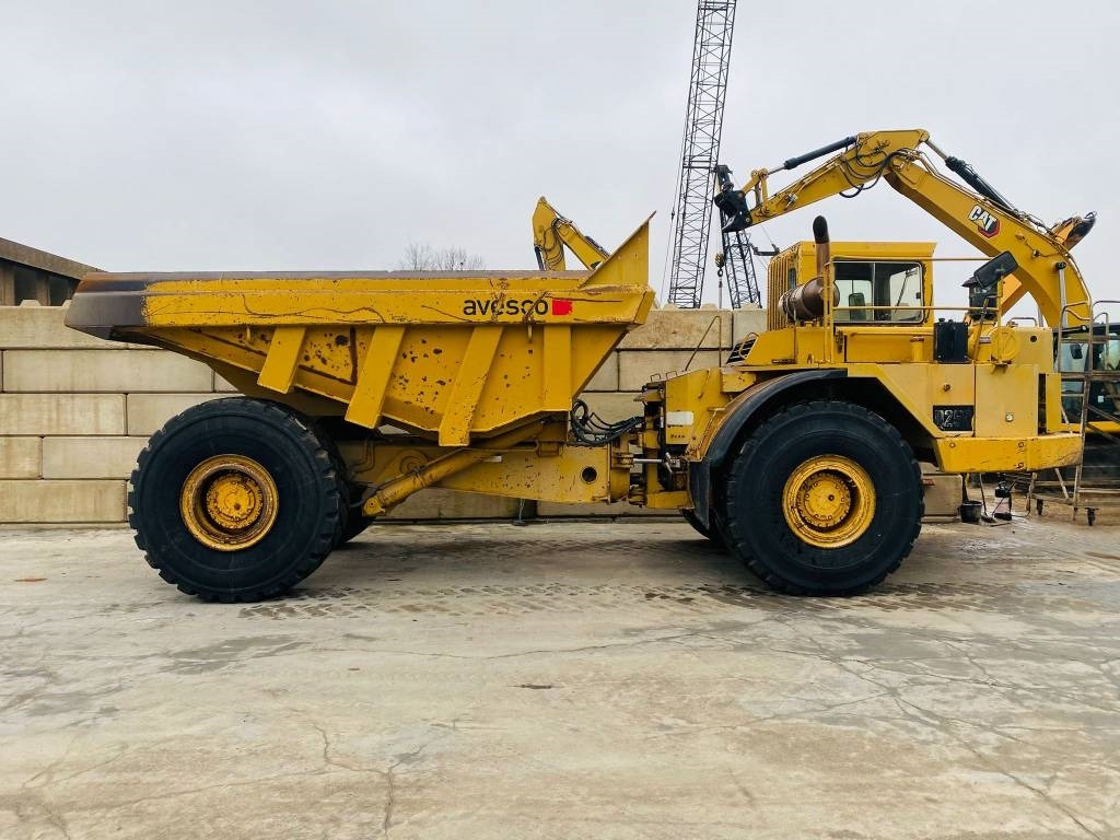 CAT D 25 C - Artikulētias pašizgāzējs: foto 2 CAT D 25 C - Artikulētias pašizgāzējs: foto 2