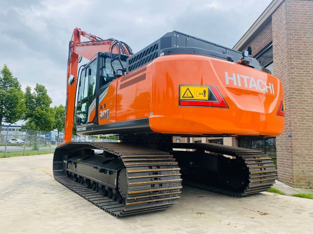 Hitachi ZX 300lc-7  - Kāpurķēžu ekskavators: foto 5 Hitachi ZX 300lc-7  - Kāpurķēžu ekskavators: foto 5