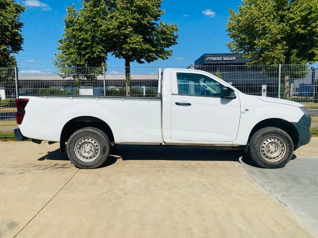 Isuzu D-Max Socage - Vieglā automašīna: foto 5 Isuzu D-Max Socage - Vieglā automašīna: foto 5