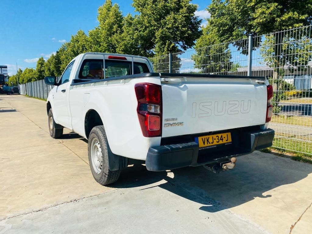 Isuzu D-Max Socage - Vieglā automašīna: foto 4 Isuzu D-Max Socage - Vieglā automašīna: foto 4