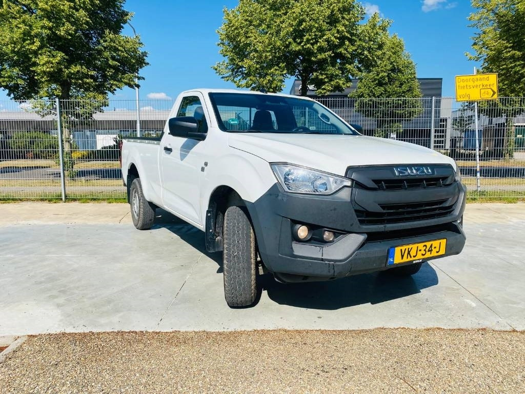 Isuzu D-Max Socage - Vieglā automašīna: foto 2 Isuzu D-Max Socage - Vieglā automašīna: foto 2