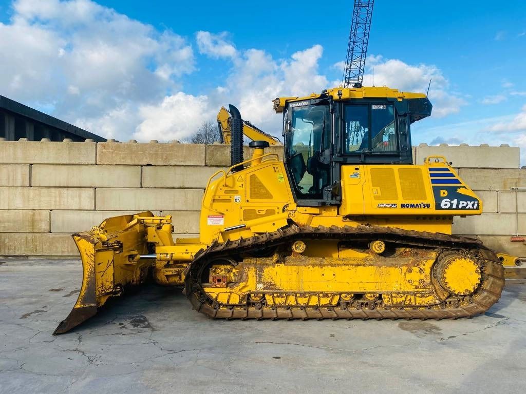 Komatsu D 61 PXI-24E0 - Buldozers: foto 1 Komatsu D 61 PXI-24E0 - Buldozers: foto 1