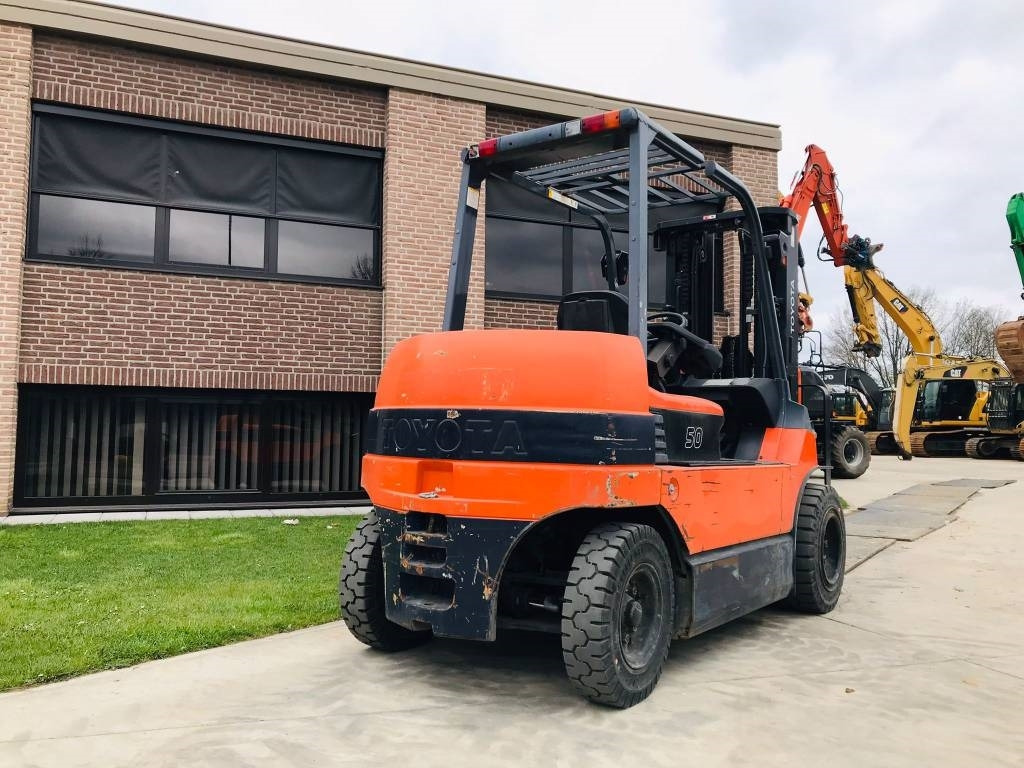 Elektroiekrāvējs Toyota 7 FB MF 50: foto 6